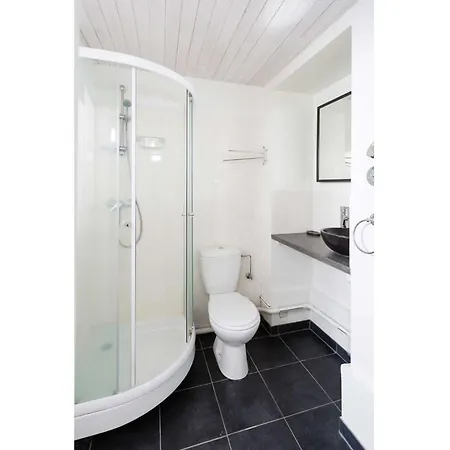 In Centre-ville Und Bergblick By Interhome Apartamento