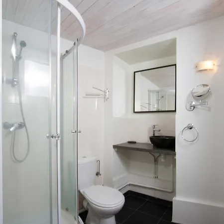 In Centre-ville Und Bergblick By Interhome *