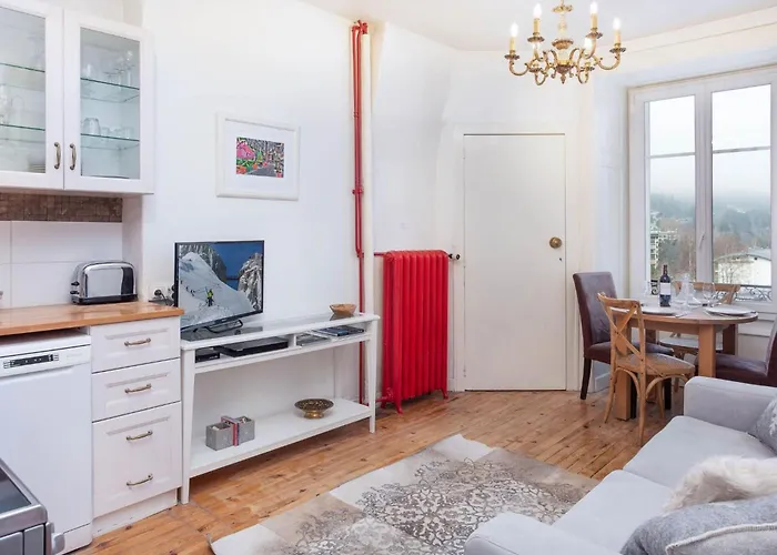 Apartamento In Centre-ville Und Bergblick By Interhome