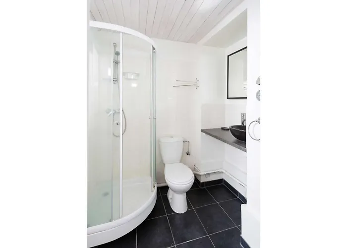 In Centre-ville Und Bergblick By Interhome Apartamento